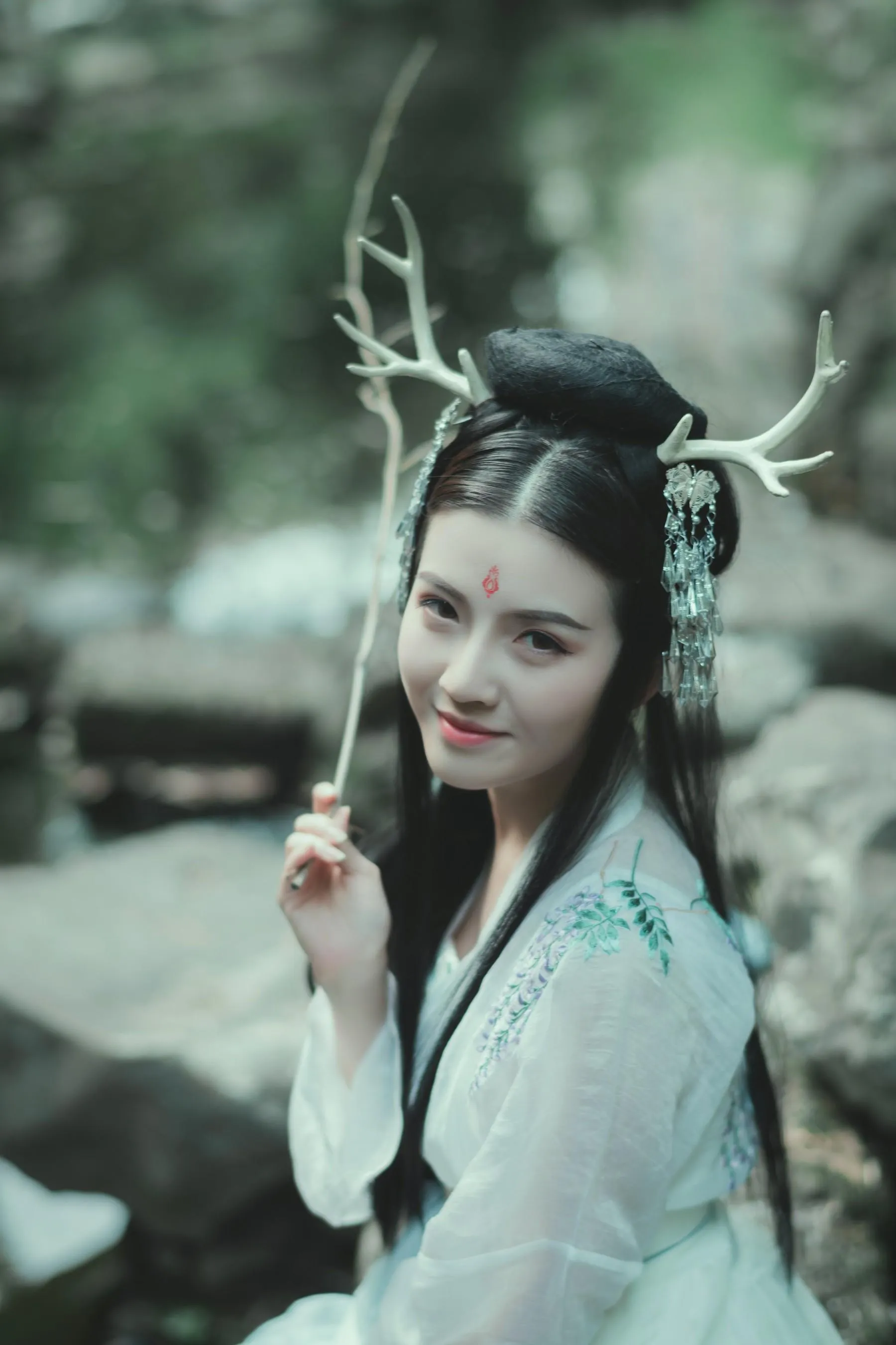 [艺图语] 2022.06.12 夫诸 Dtifa丁小妮 [20P]插图